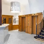Szálloda Paris Neuilly-sur-Seine