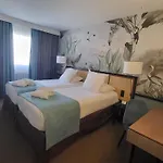 Paris Hotel