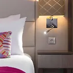 Paris Szálloda 4*
