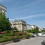 Hotel Paris Neuilly-sur-Seine