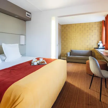 Hotel Paris Neuilly-sur-Seine