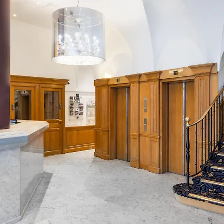 Hotel Paris Neuilly-sur-Seine