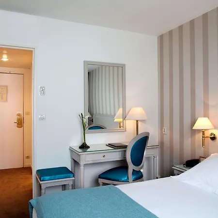 Paris Hotel