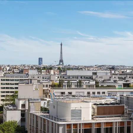 Paris Otel 4*