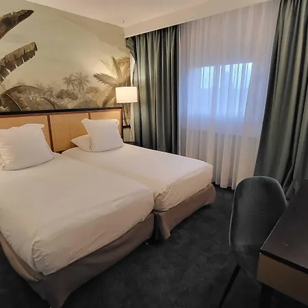 Paris 4* Neuilly-sur-Seine