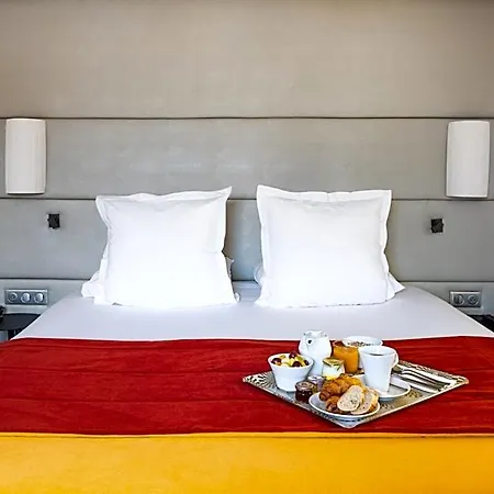 Hotel Paris 4*