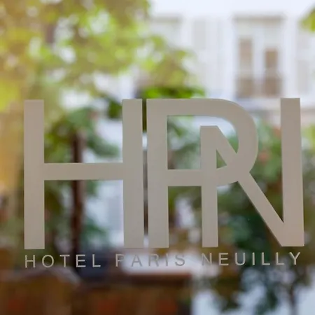 Paris מלון 4*