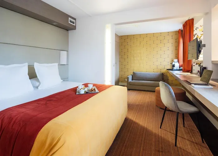 Otel Paris Neuilly-sur-Seine