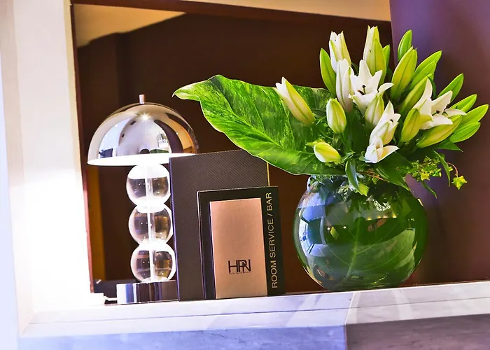 Paris Otel 4*