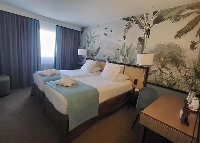 Paris Otel