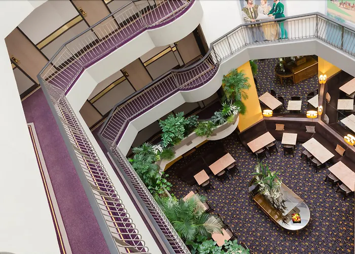 Paris Otel 4*
