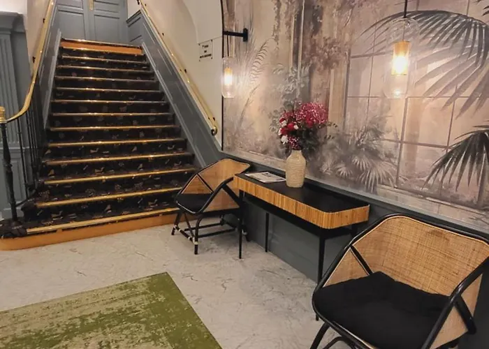 Paris 4*