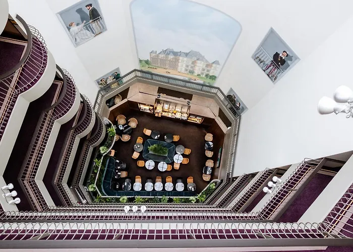 Paris Otel